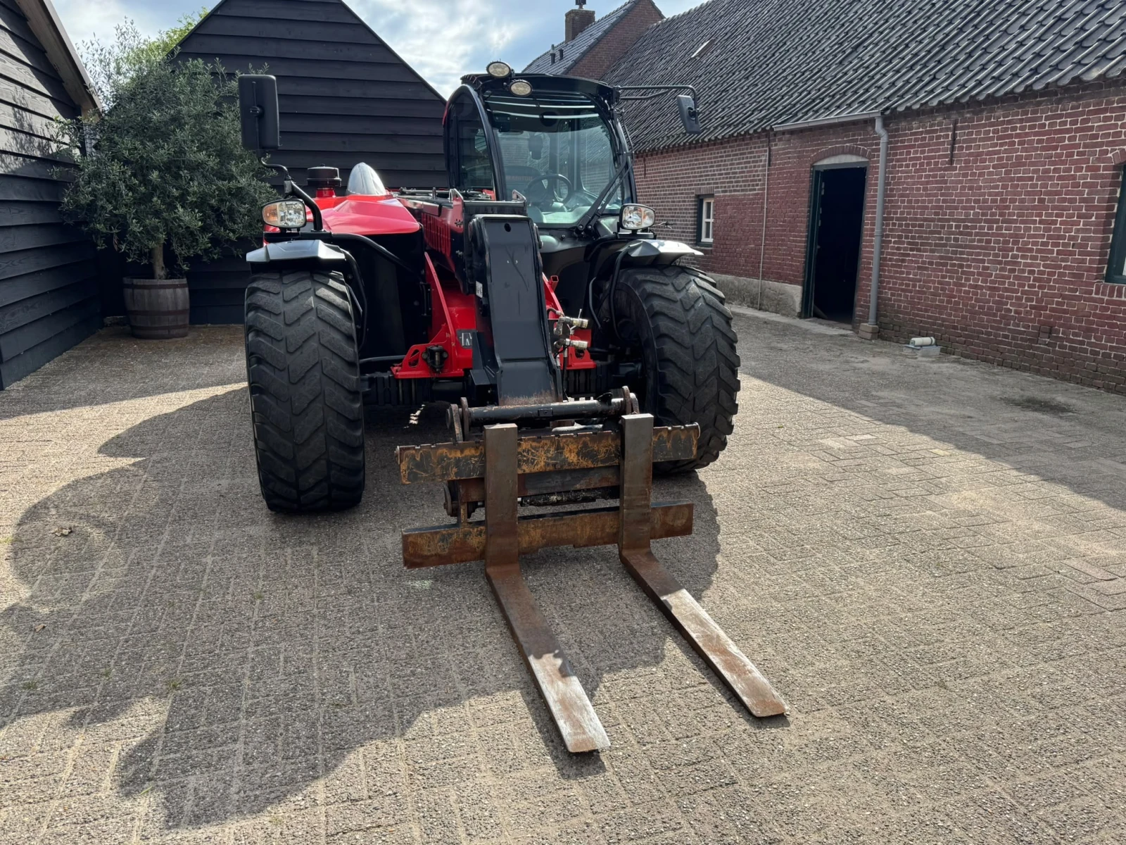 Телескопичен товарач Manitou MLT 741-140 V PLUS ЛИЗИНГ, снимка 10 - Селскостопанска техника - 55766365