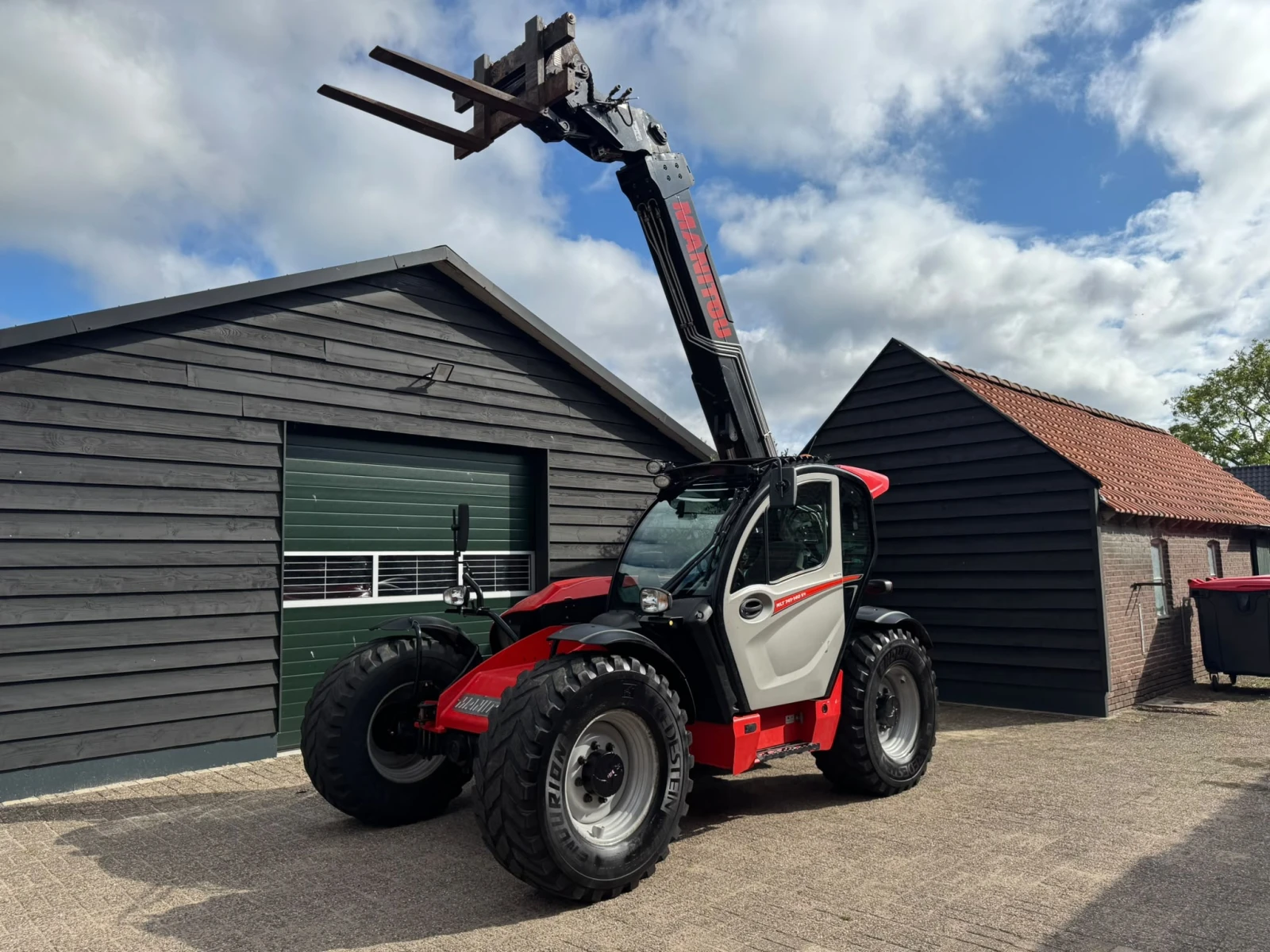Телескопичен товарач Manitou MLT 741-140 V PLUS ЛИЗИНГ, снимка 14 - Селскостопанска техника - 55766365