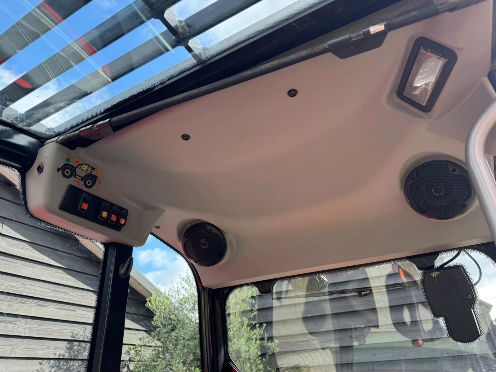 Телескопичен товарач Manitou MLT 741-140 V PLUS ЛИЗИНГ, снимка 6 - Селскостопанска техника - 55766365