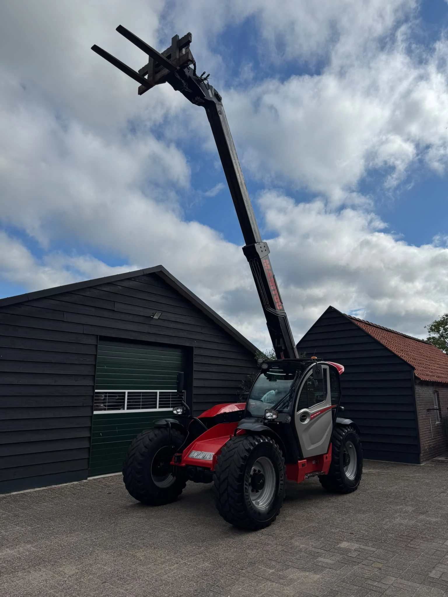Телескопичен товарач Manitou MLT 741-140 V PLUS ЛИЗИНГ, снимка 13 - Селскостопанска техника - 55766365