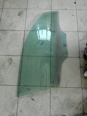 Стъкло предно дясно Алфа Ромео 147 2врати