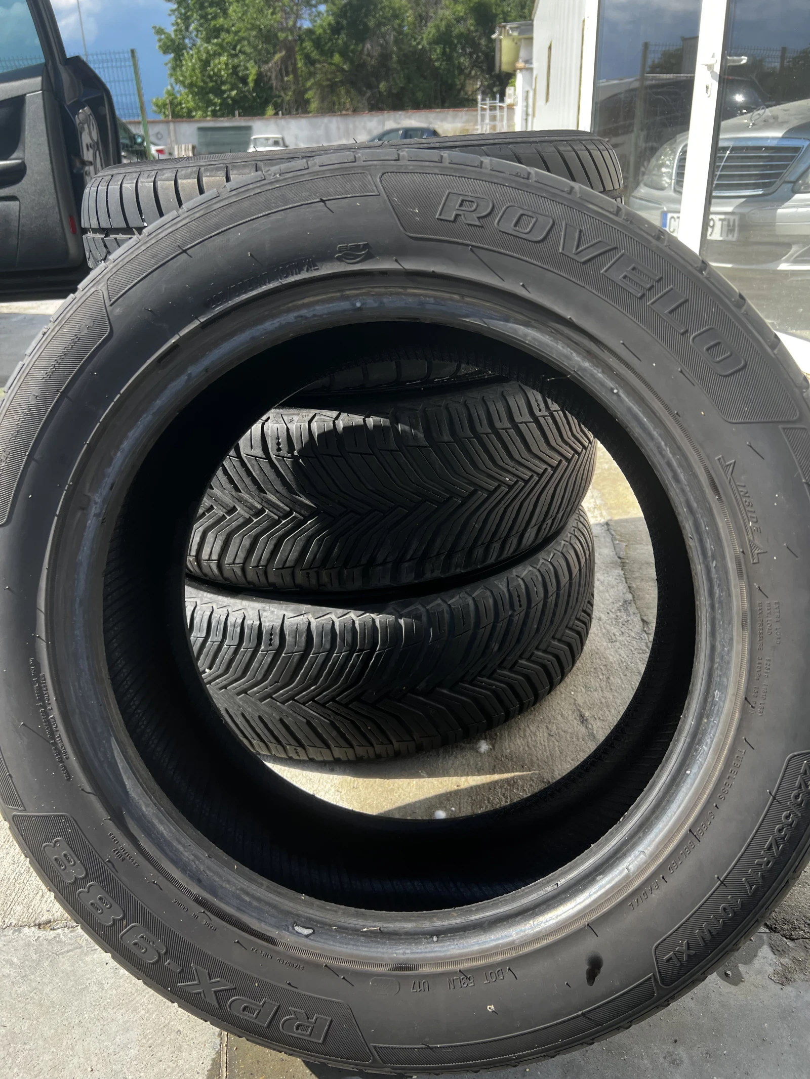 Гуми Всесезонни 225/55R17, снимка 4 - Гуми и джанти - 54755373