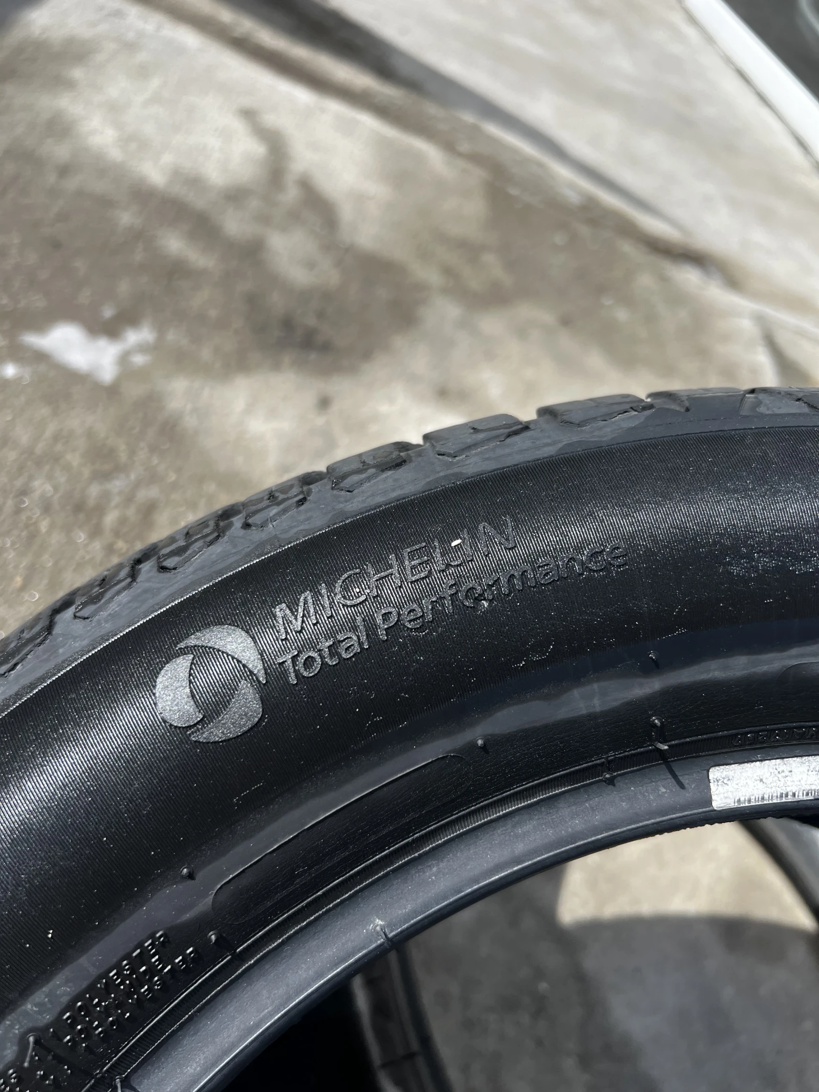 Гуми Всесезонни 225/55R17, снимка 15 - Гуми и джанти - 54755373