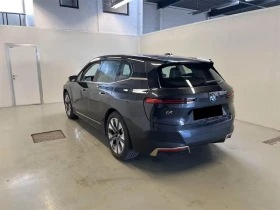 BMW iX 40 xDrive, снимка 3