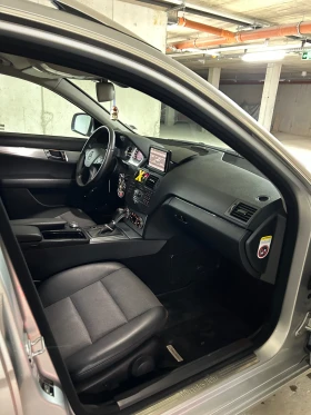 Mercedes-Benz C 220, снимка 3