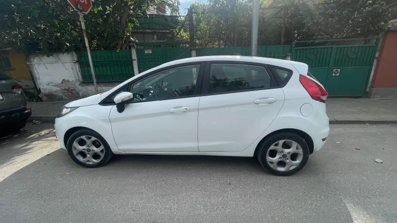 Ford Fiesta 1.25, снимка 5 - Автомобили и джипове - 47021139