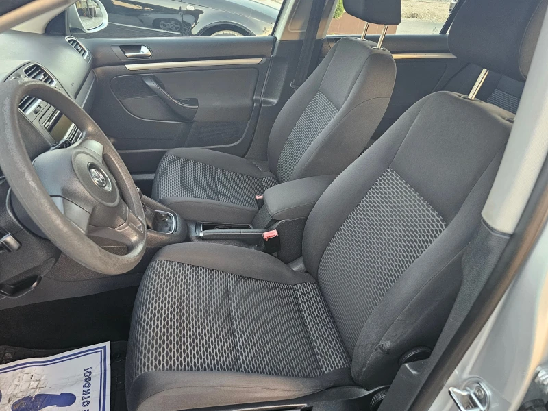 VW Golf 1, 6 TDI КЛИМАТРОНИК , снимка 13 - Автомобили и джипове - 47821066