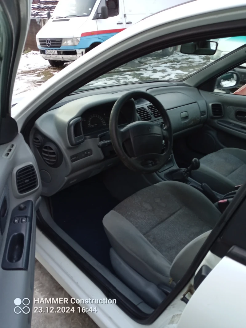 Renault Laguna 1.6i, снимка 7 - Автомобили и джипове - 48483103