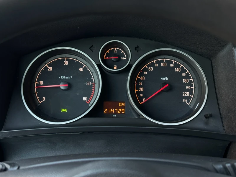 Opel Zafira 1.9 7-местен СЕРВИЗНА ИСТОРИЯ, снимка 11 - Автомобили и джипове - 50799064