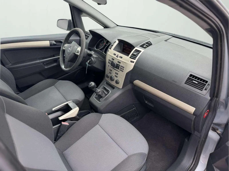 Opel Zafira 1.9 7-местен СЕРВИЗНА ИСТОРИЯ, снимка 8 - Автомобили и джипове - 50799064