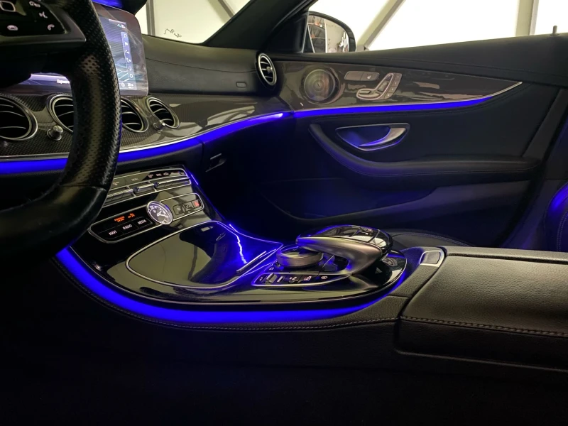 Mercedes-Benz E 220 d * 360 Camera * Panorama* Navi* Burmester* , снимка 9 - Автомобили и джипове - 49905645