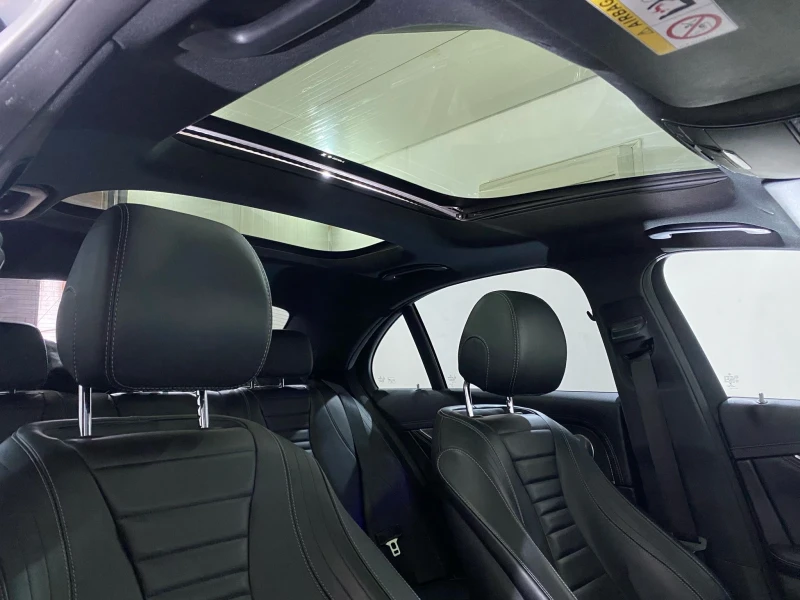 Mercedes-Benz E 220 d * 360 Camera * Panorama* Navi* Burmester* , снимка 12 - Автомобили и джипове - 49905645