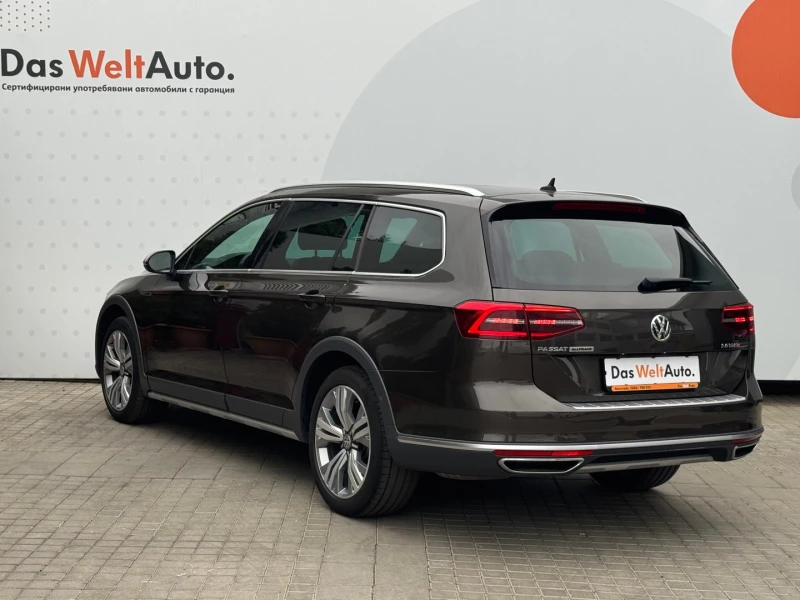 VW Passat 2.0TDI BMT 4MOTION, снимка 4 - Автомобили и джипове - 53094564