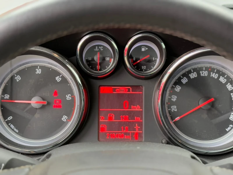 Opel Astra Sports TOURER С РЕГИСТРАЦИЯ, снимка 11 - Автомобили и джипове - 52552492