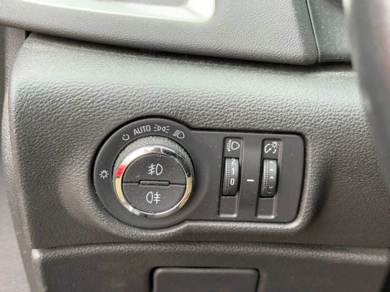 Opel Astra Sports TOURER С РЕГИСТРАЦИЯ, снимка 12 - Автомобили и джипове - 52552492