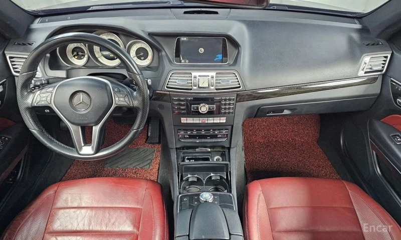 Mercedes-Benz E 200, снимка 7 - Автомобили и джипове - 52908639