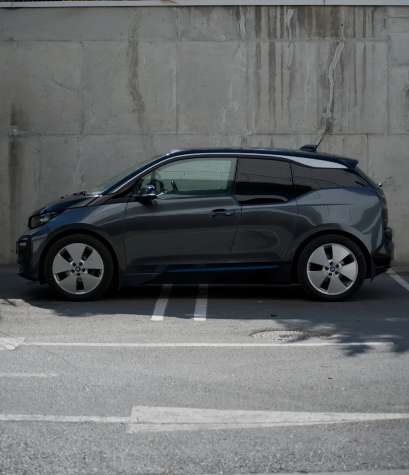 BMW i3 120Ah 35000km, снимка 8 - Автомобили и джипове - 53040080