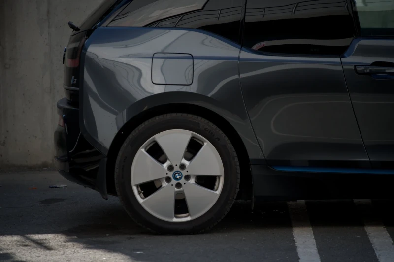 BMW i3 120Ah 35000km, снимка 4 - Автомобили и джипове - 53040080