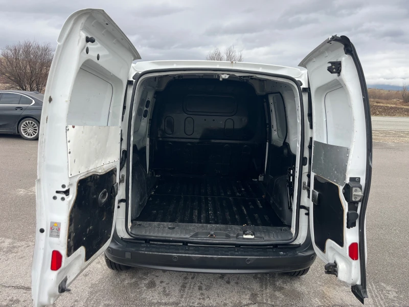 Renault Kangoo 1.5 DCI, снимка 12 - Автомобили и джипове - 53395472