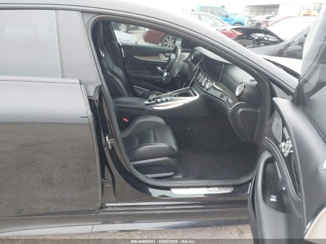 Mercedes-Benz AMG GT 63* COUPE* BURMESTER* ОБДУХВАНЕ* HEADUP* , снимка 8 - Автомобили и джипове - 54240360