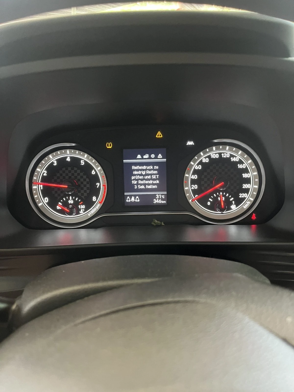 Hyundai Bayon 1.0t 326km - изображение 5