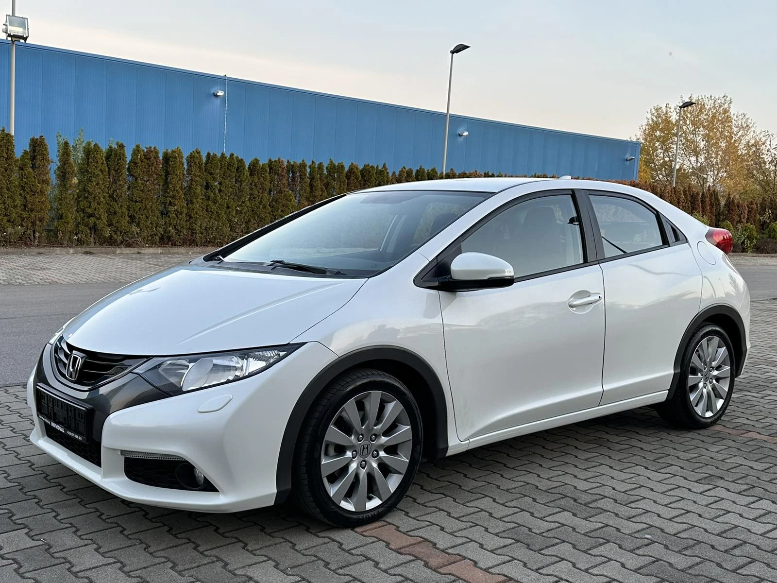 Honda Civic 2.2 I-DTEC - изображение 2