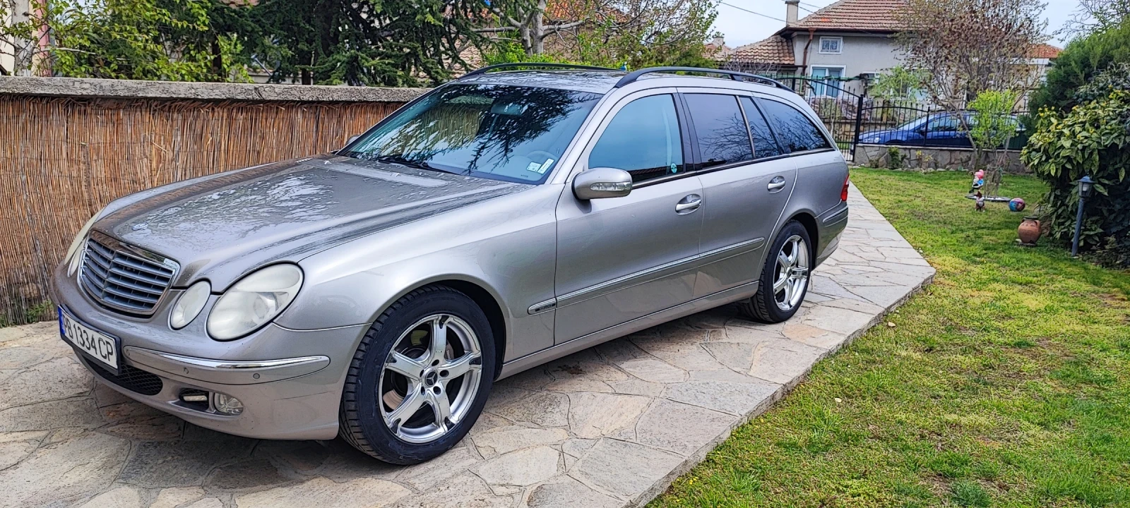 Mercedes-Benz E 320  - изображение 2