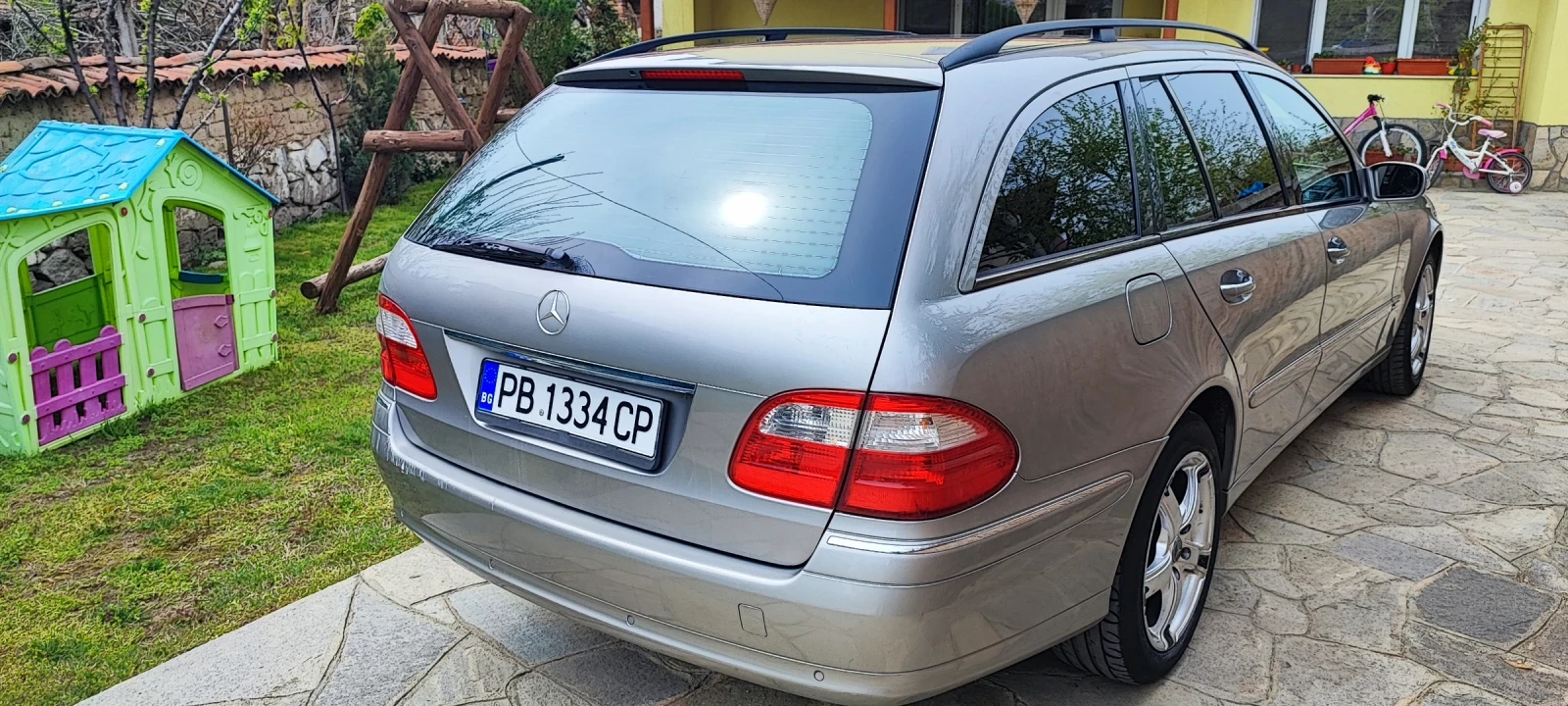 Mercedes-Benz E 320  - изображение 3