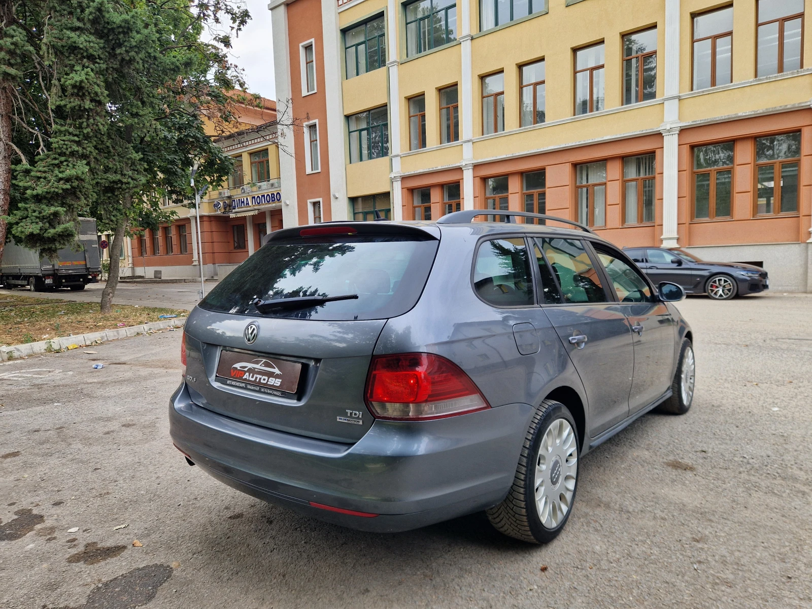 VW Golf Бартер/1, 6 105к.с - изображение 6