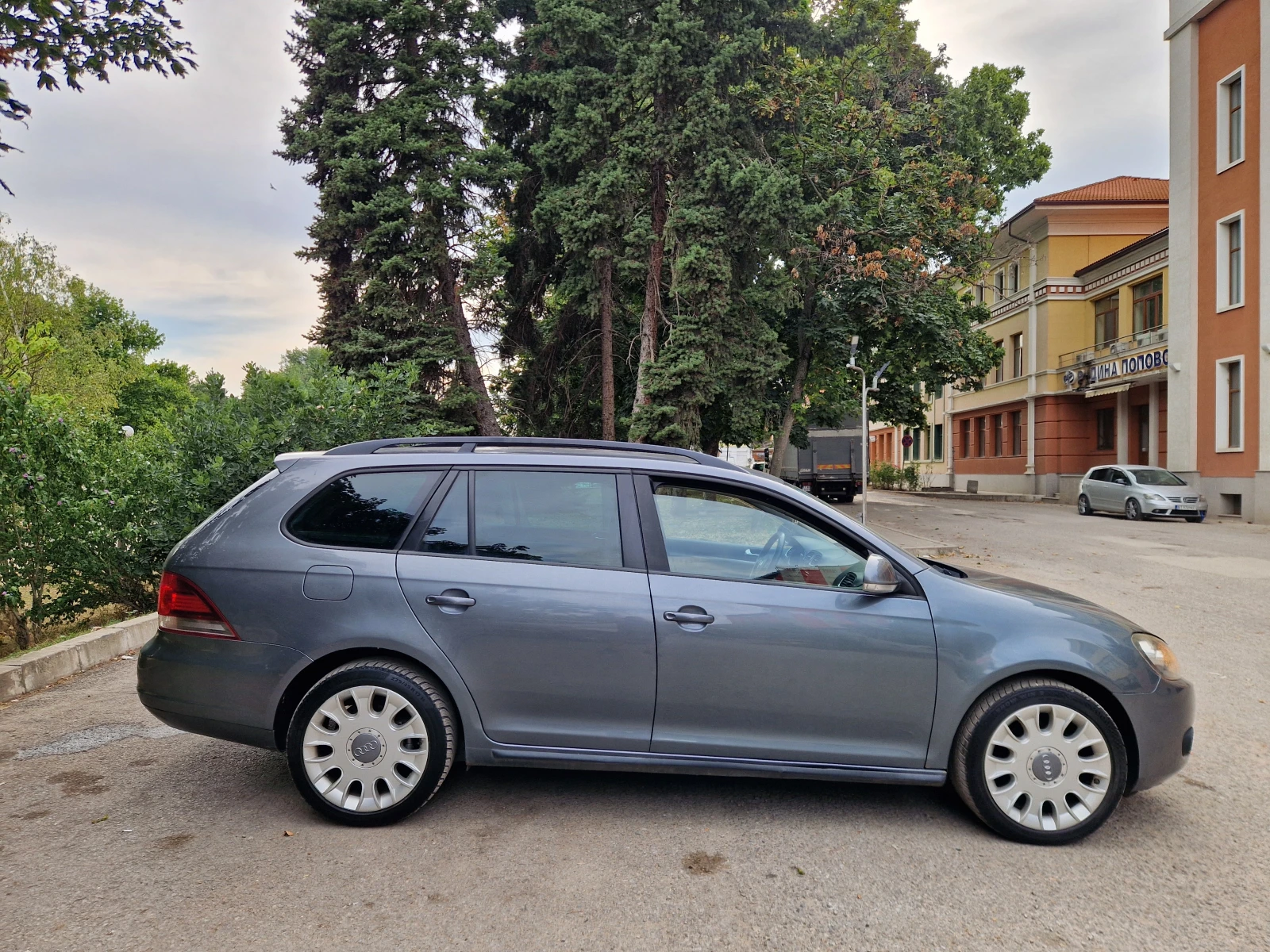 VW Golf Бартер/1, 6 105к.с - изображение 5