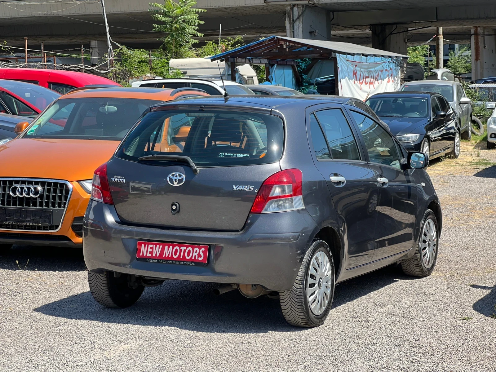 Toyota Yaris 1.3-бензин-лизинг през Уникредит по 220лв - изображение 4
