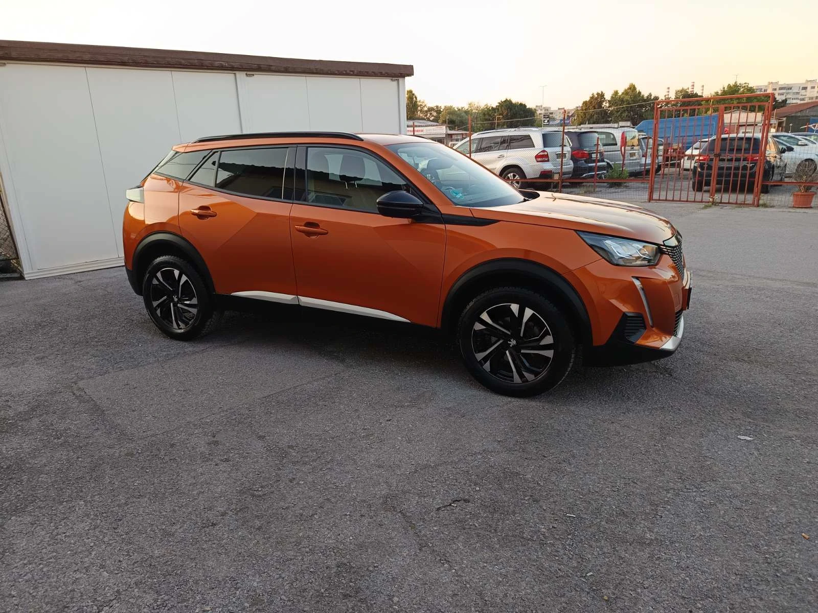 Peugeot 2008 PREMIUM EURO6d - изображение 5