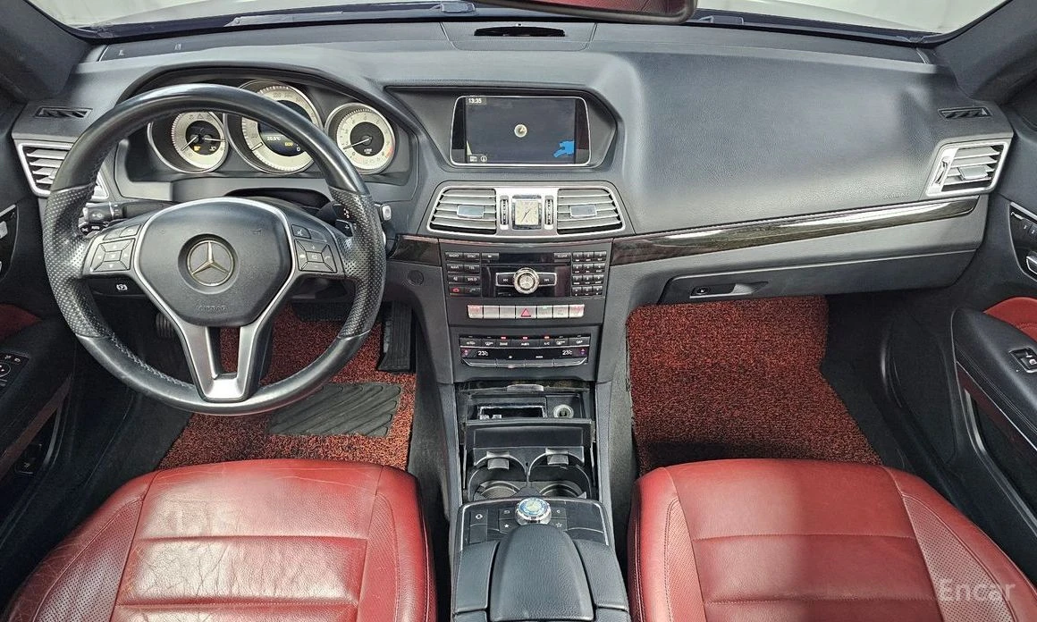 Mercedes-Benz E 200  - изображение 7