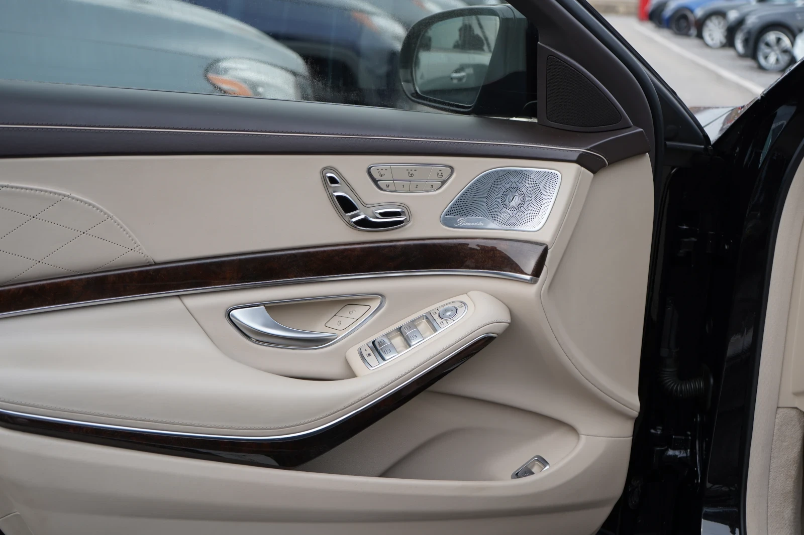 Mercedes-Benz S 560 AMG* 4M* Long* BURMESTER* DISTR* 3xTV* 4SEATS* KEY - изображение 7