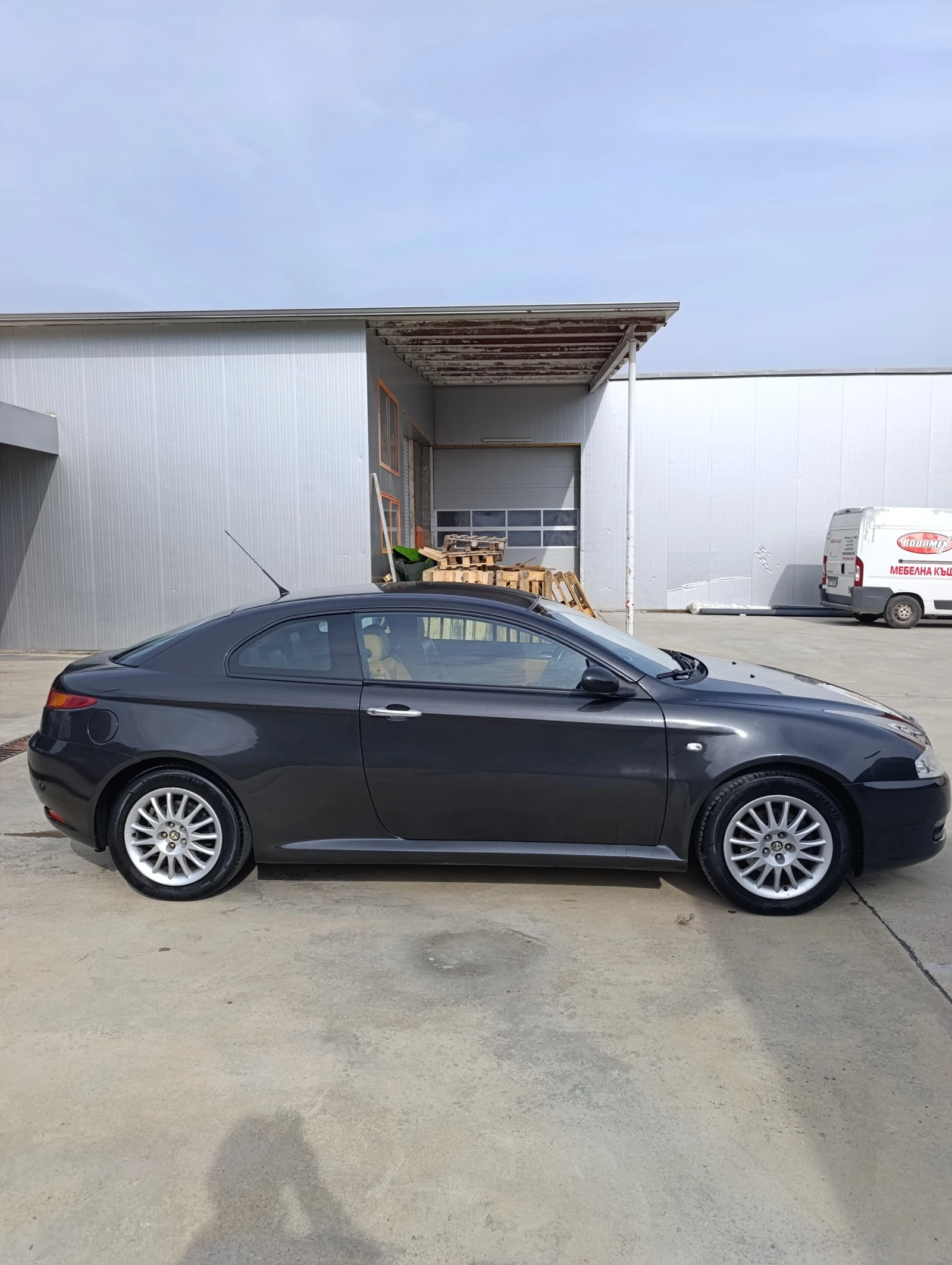 Alfa Romeo Gt 1.9, снимка 4 - Автомобили и джипове - 54220910