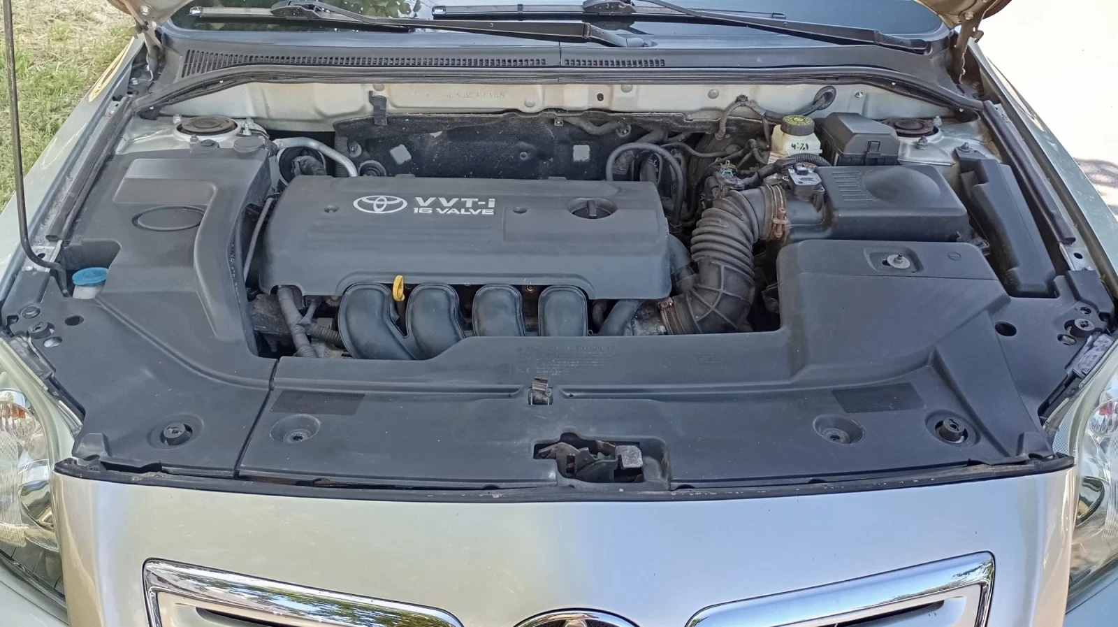 Toyota Avensis 1.8 VVTi, снимка 13 - Автомобили и джипове - 54495535