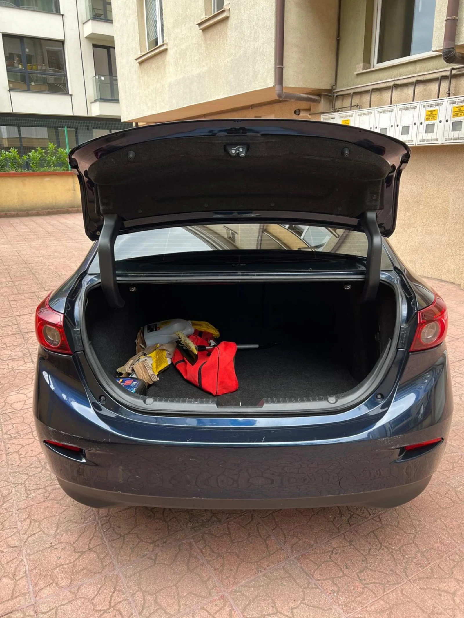 Mazda 3 2.0 бензин, снимка 8 - Автомобили и джипове - 54651510