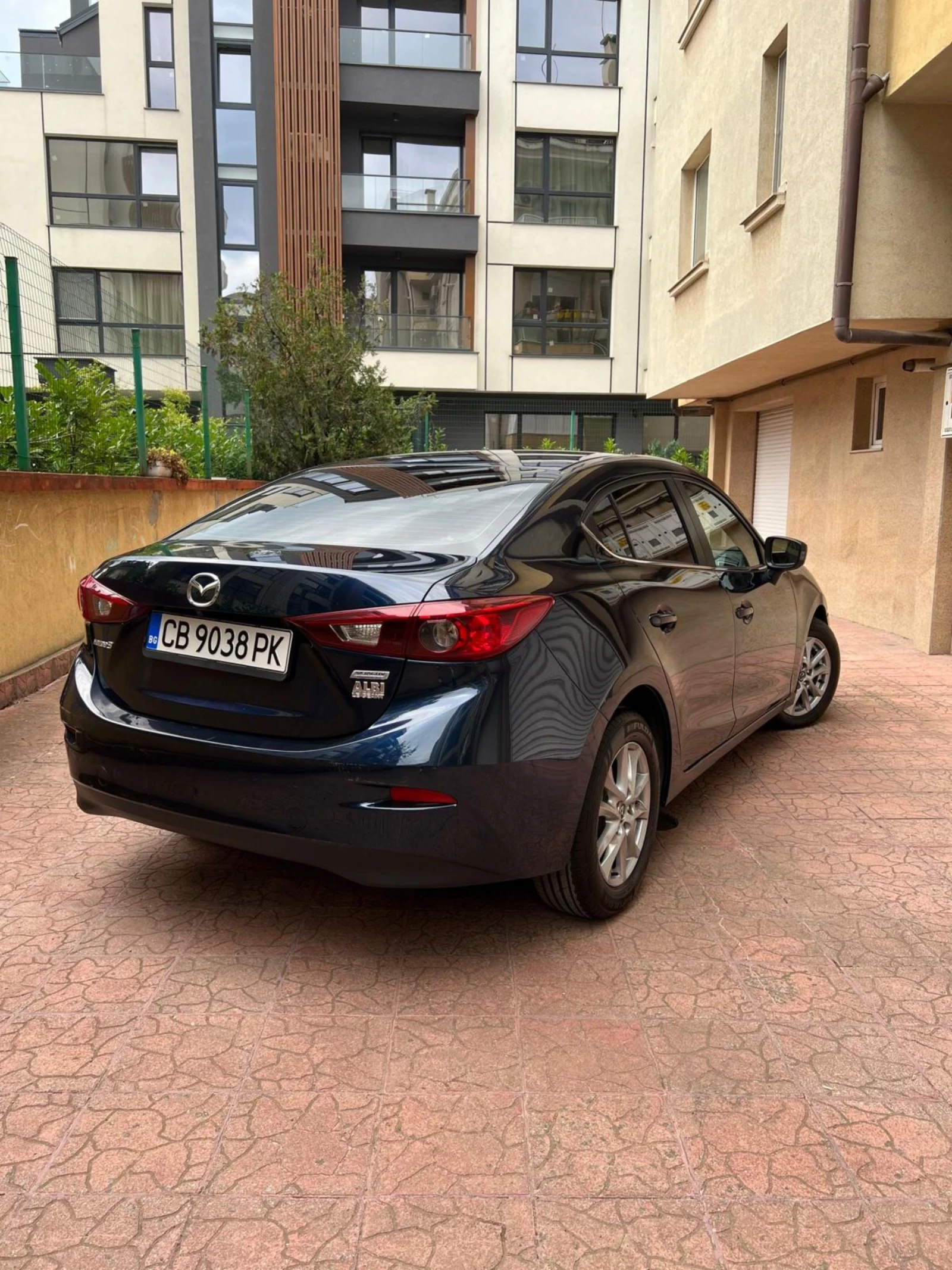 Mazda 3 2.0 бензин, снимка 5 - Автомобили и джипове - 54651510