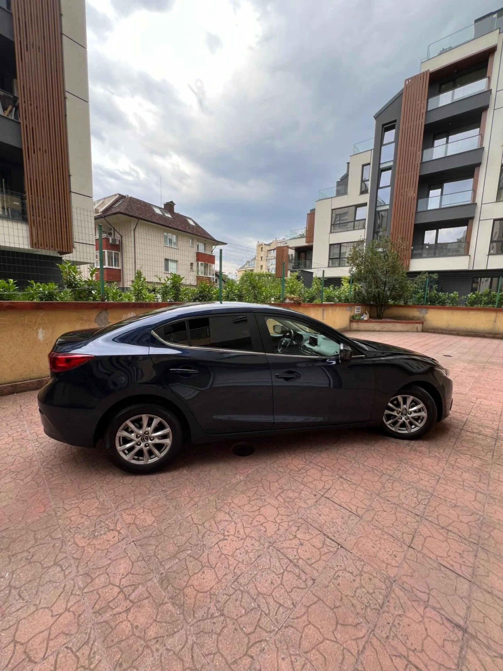 Mazda 3 2.0 бензин, снимка 4 - Автомобили и джипове - 54651510