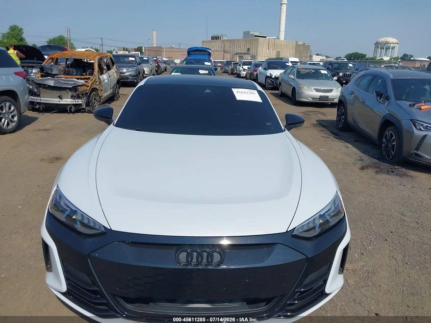 Audi E-Tron GT Rs Quattro, снимка 10 - Автомобили и джипове - 55534525