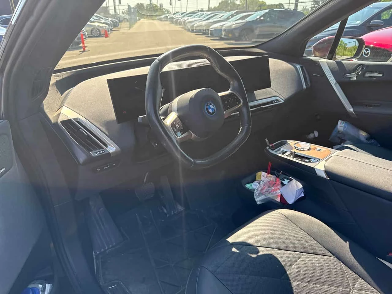 BMW iX * xDrive50 * АВТОКРЕДИТ БЕЗ ПЪРВОНАЧАЛНА ВНОСКА* , снимка 5 - Автомобили и джипове - 55572254