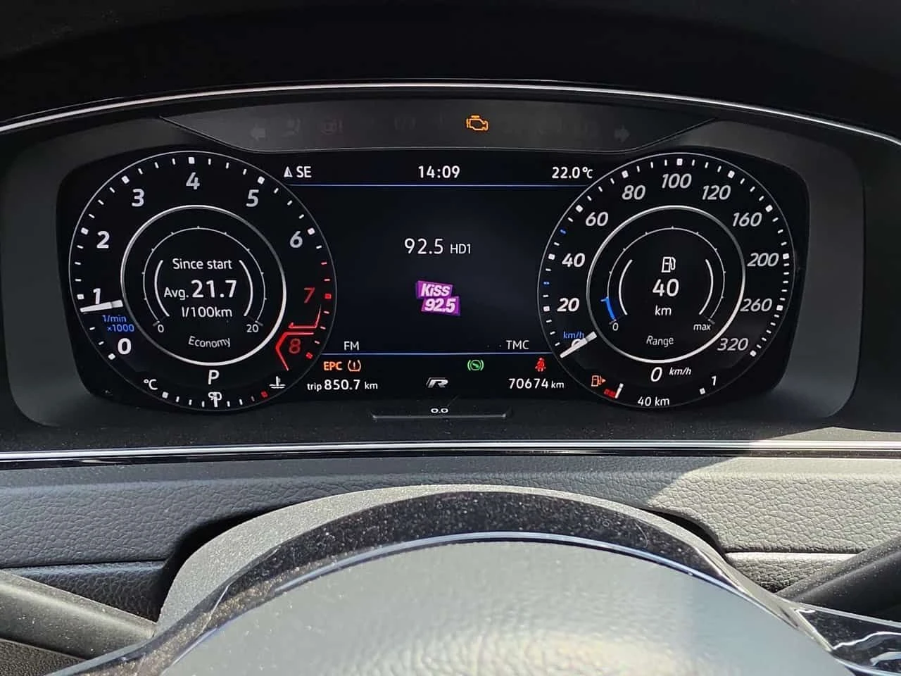 VW Golf * R * DSG * ЛИЦЕНЗИРАН ДИЛЪР * CARFAX, снимка 8 - Автомобили и джипове - 55579265