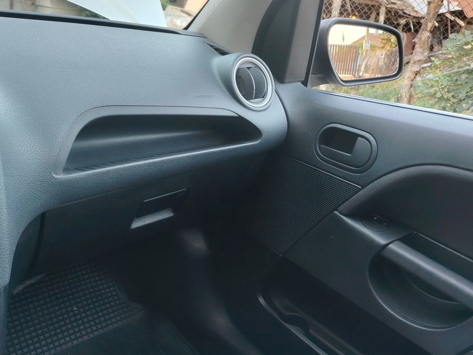 Ford Fiesta 1.4CDI, снимка 5 - Автомобили и джипове - 55651546