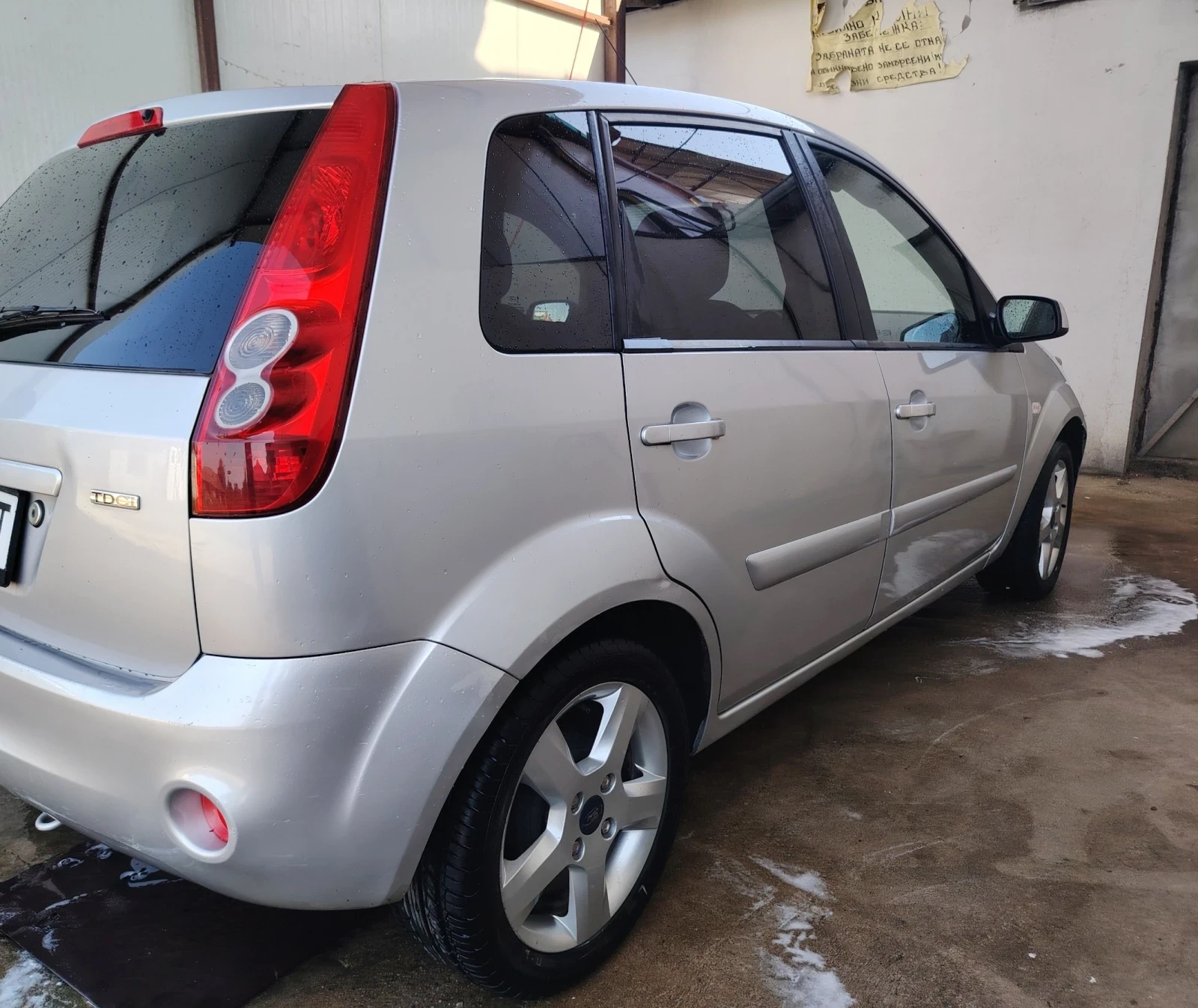 Ford Fiesta 1.4CDI, снимка 14 - Автомобили и джипове - 55651546