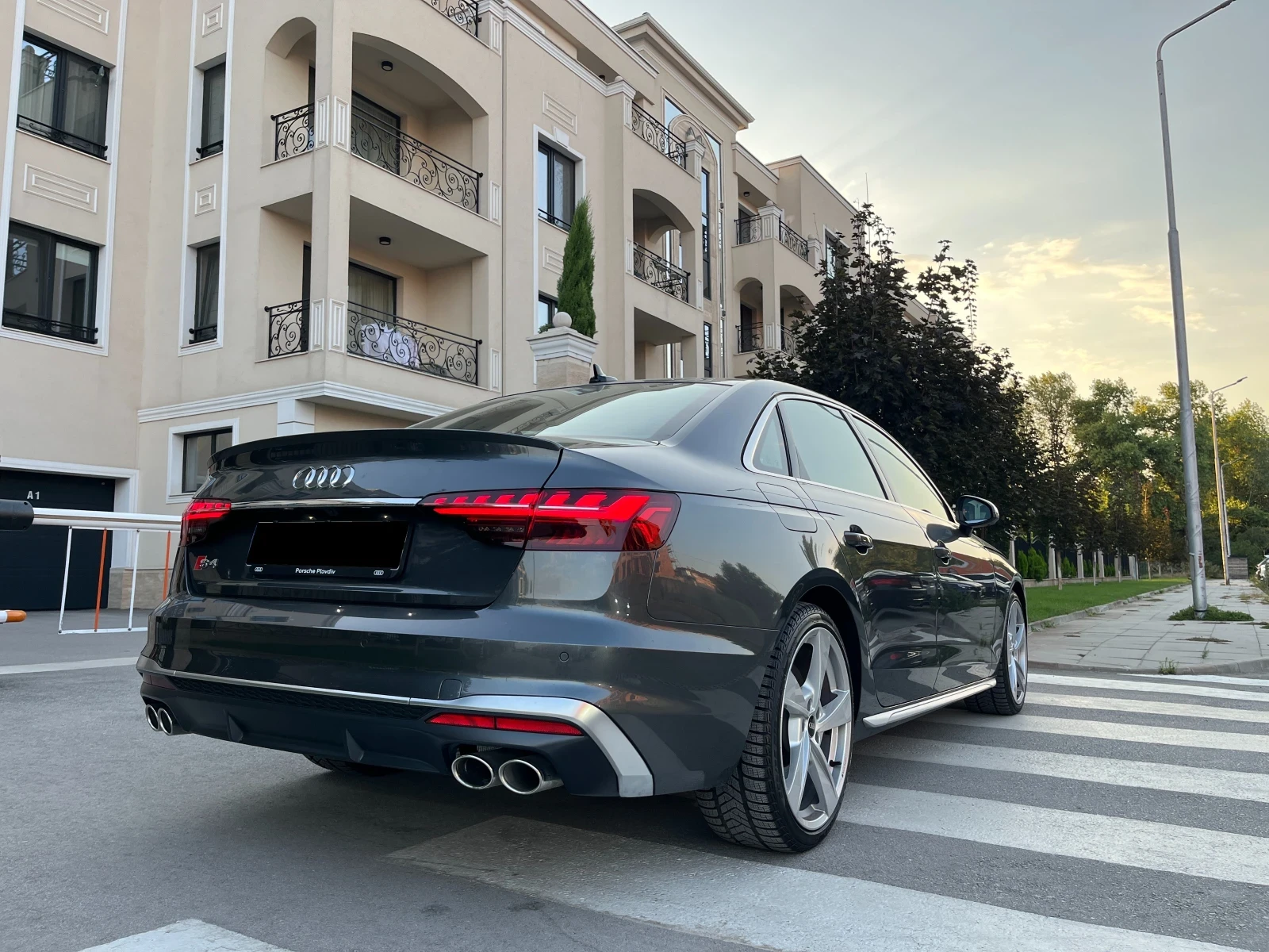 Audi S4 3.0 TFSI, снимка 2 - Автомобили и джипове - 56172411