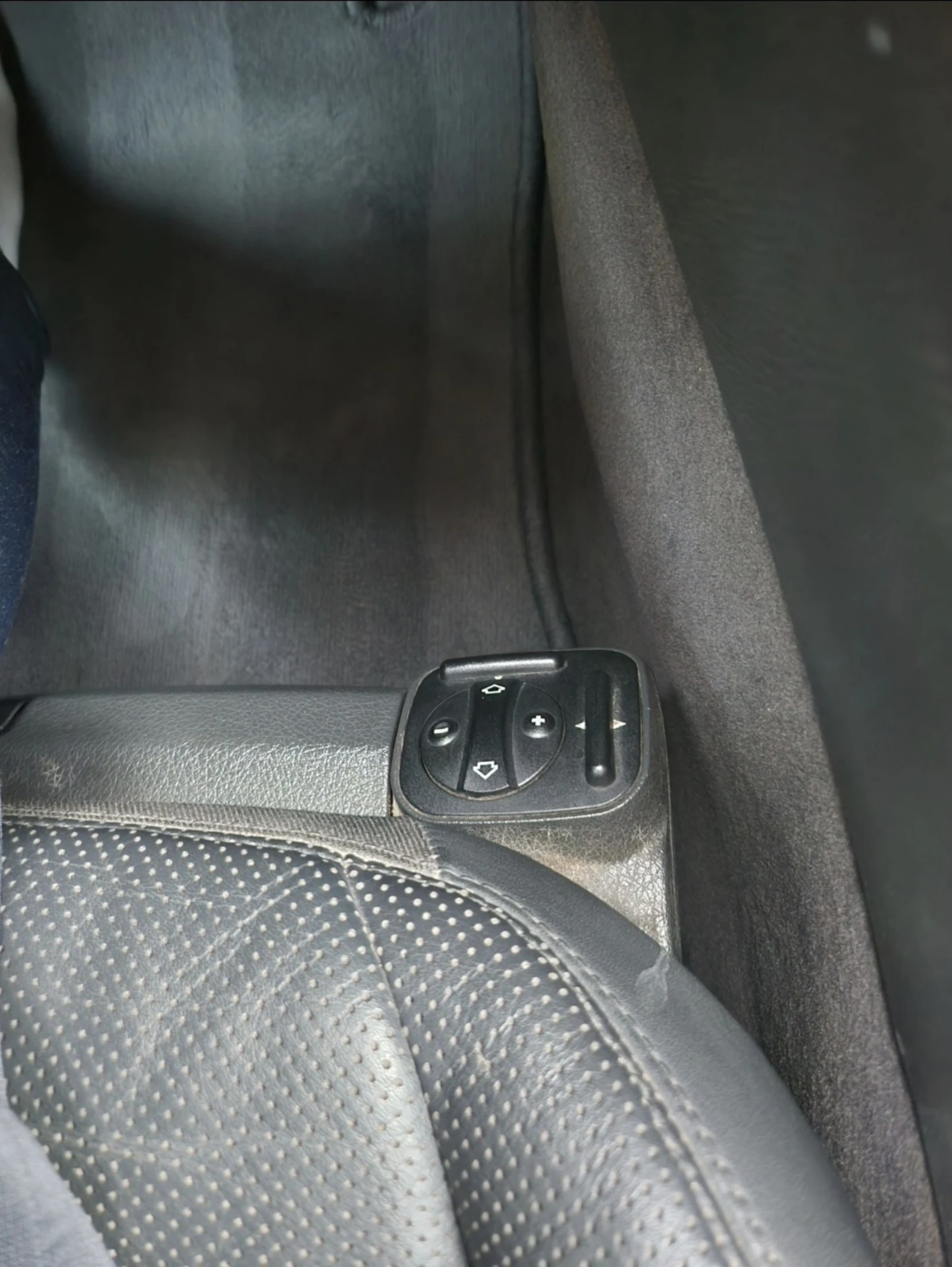 Mercedes-Benz E 320, снимка 7 - Автомобили и джипове - 56467236