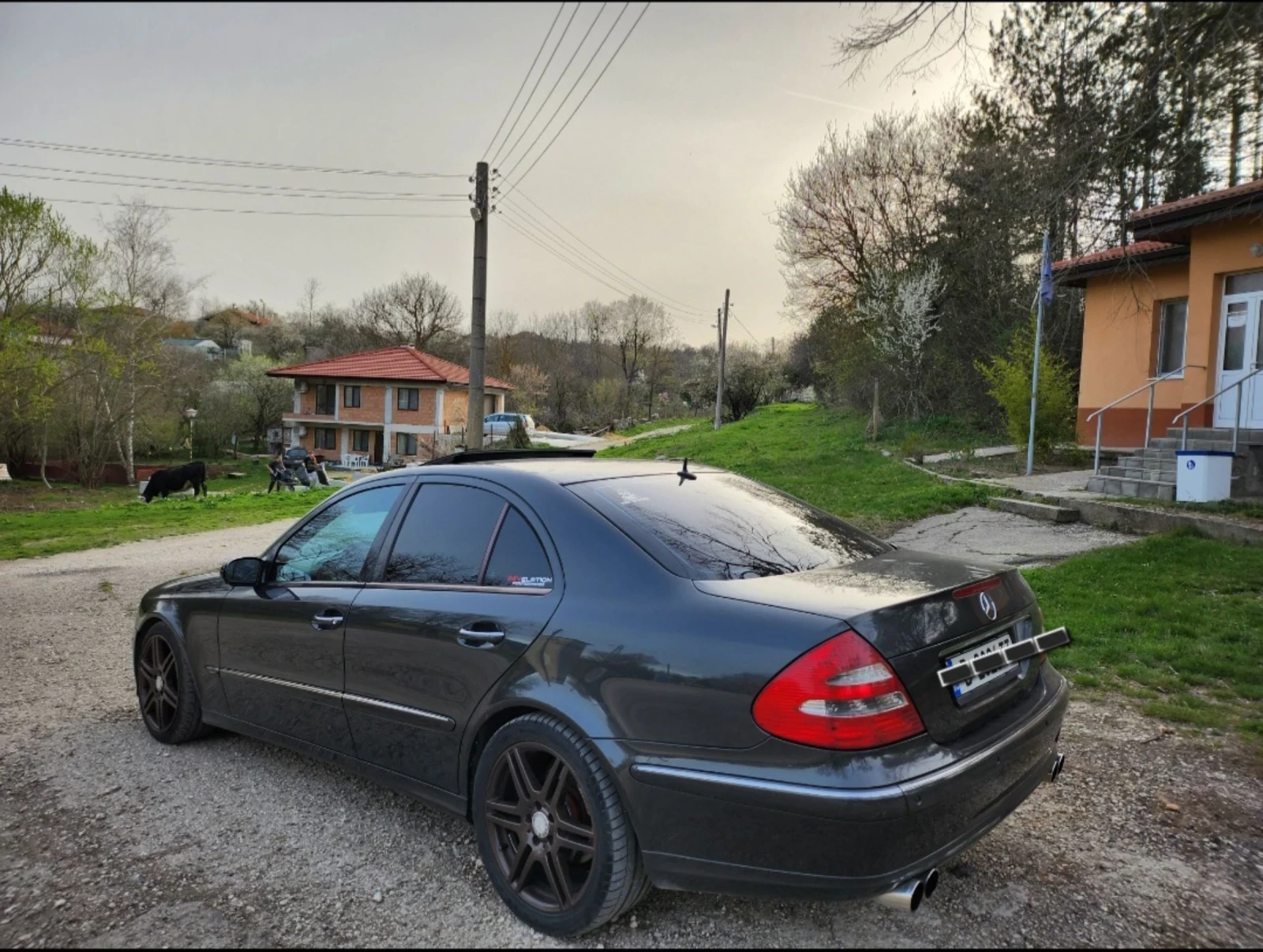 Mercedes-Benz E 320, снимка 3 - Автомобили и джипове - 56467236
