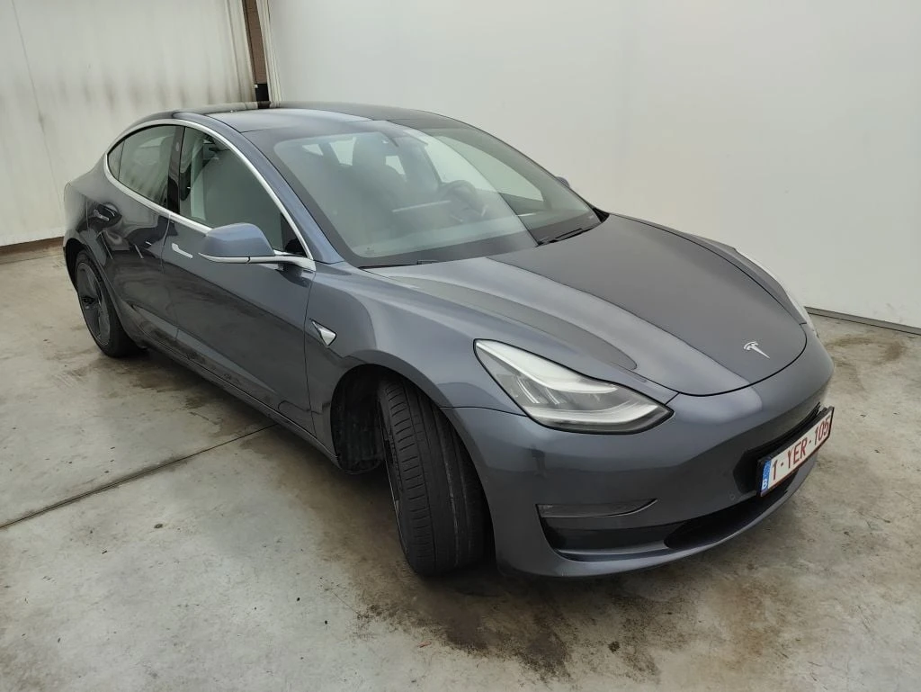 Tesla Model 3 Long Range Dual Motor Leather LED Navi 86.1% SoH | Mobile.bg � ����������� 3