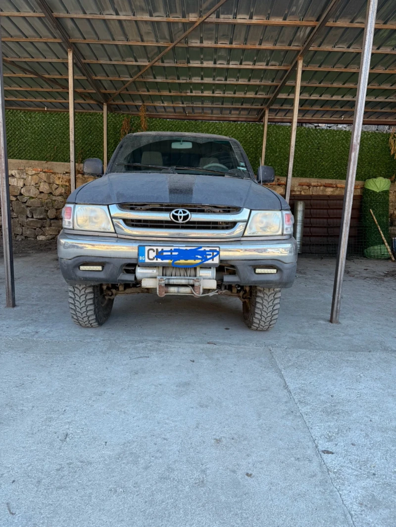 Toyota Hilux 2.4, снимка 1 - Автомобили и джипове - 49093596