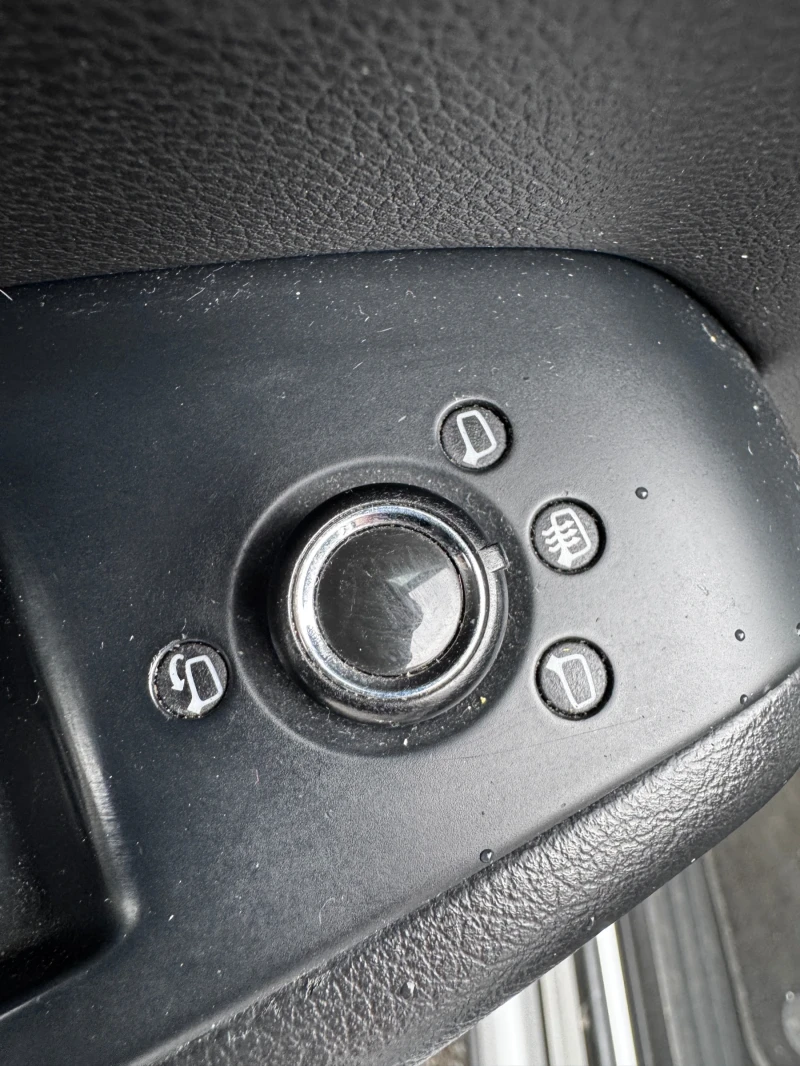 Audi Q5 3.0TDI* S-LINE* B&O* Панорама* Камера, снимка 12 - Автомобили и джипове - 51938023